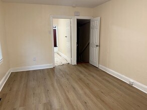 232 S Clinton Ave in Trenton, NJ - Building Photo - Building Photo