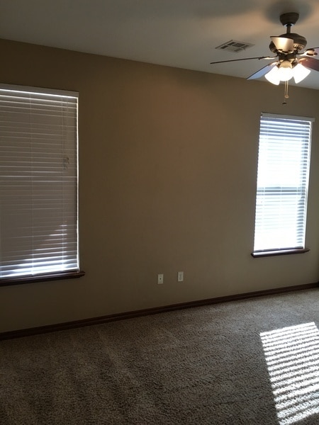 1213 Red Rock Dr in Elgin, OK - Building Photo - Building Photo