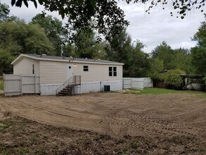 149 NE 171st Ave in Silver Springs, FL - Building Photo - Building Photo