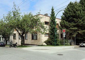 1546 Yew St in Vancouver, BC - Building Photo