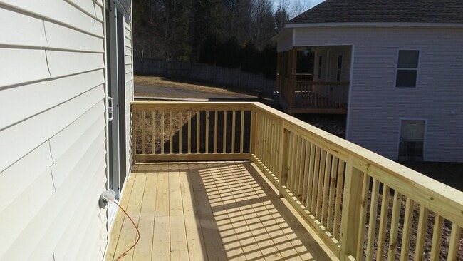 1426 NY-52, Unit 3 in Loch Sheldrake, NY - Building Photo - Building Photo