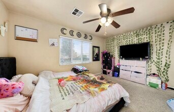 3100 Leatha Way in Sacramento, CA - Building Photo - Building Photo