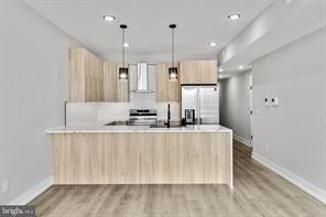 1617 Brown St in Philadelphia, PA - Building Photo - Building Photo