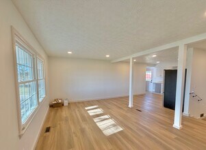 9148 Crottinger Rd in Plain City, OH - Building Photo - Building Photo