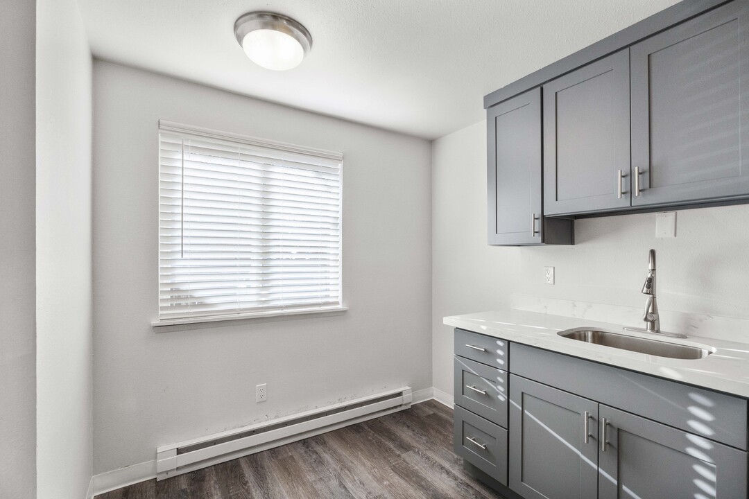 Canyon Ridge Apartment in Tacoma, WA - Foto de edificio