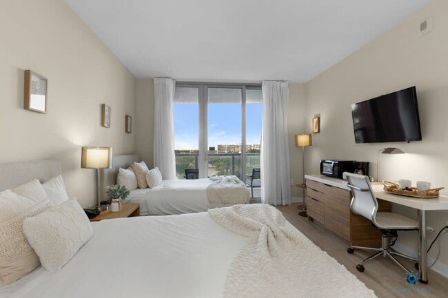 property at 2602 E Hallandale Beach Blvd