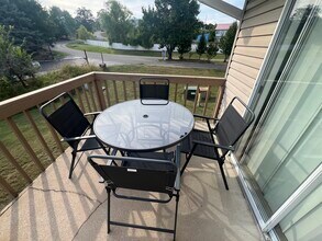 8 Memory Ln, Unit 8 Memory Ln in Branson, MO - Foto de edificio - Building Photo