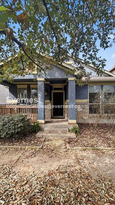 4032 Camacho St in Austin, TX - Building Photo