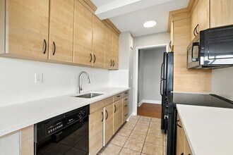 12 Old Mamaroneck Rd, Unit #7C in White Plains, NY - Foto de edificio - Building Photo