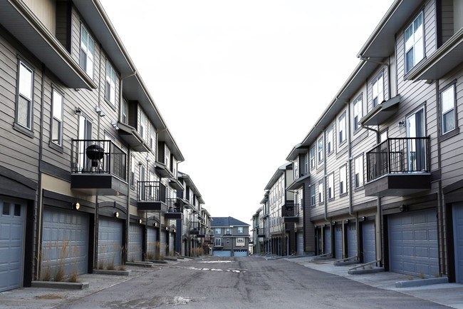 29 Evanscrest Crt NW in Calgary, AB - Building Photo - Building Photo