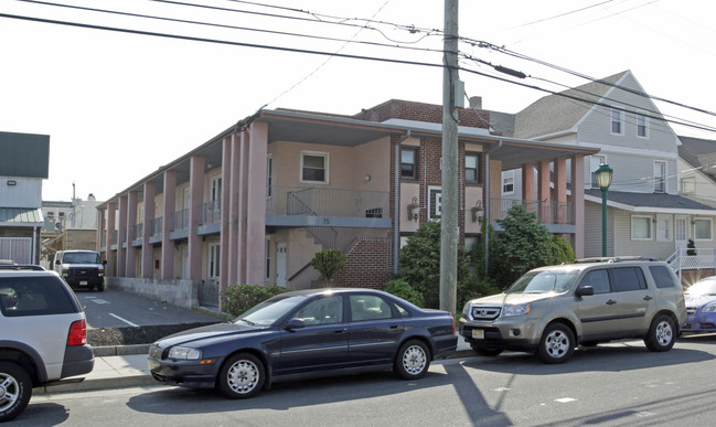 Edith Apartments in Margate, NJ - Building Photo - Building Photo