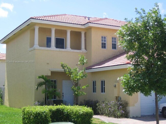 13234 SW 142nd Terrace in Miami, FL - Building Photo - Building Photo