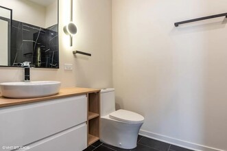 4177 W Belmont Ave, Unit 103 in Chicago, IL - Building Photo - Building Photo
