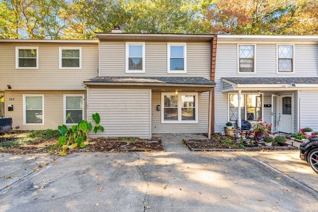 721 Taft Ave in Virginia Beach, VA - Foto de edificio - Building Photo