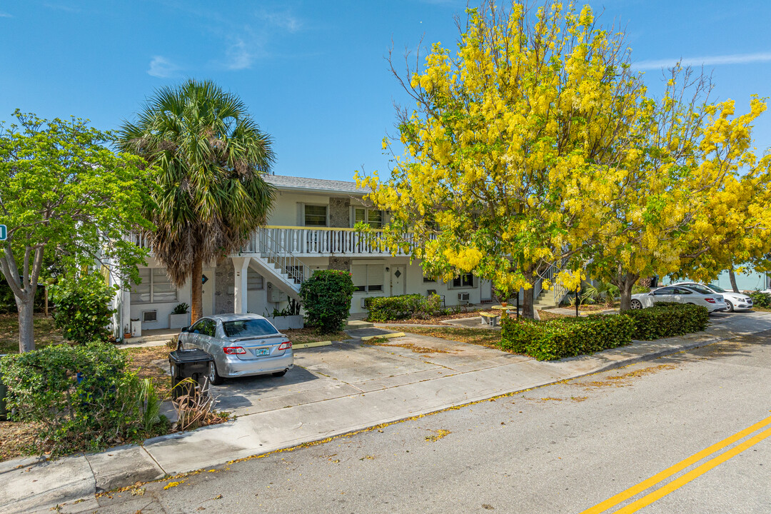 Townsite Apartments Five Condominiums in Lake Worth, FL - Building Photo