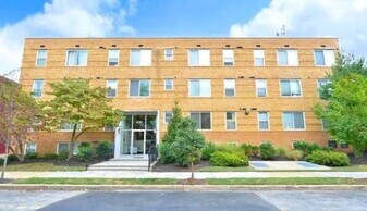 420 16th St SE in Washington, DC - Building Photo