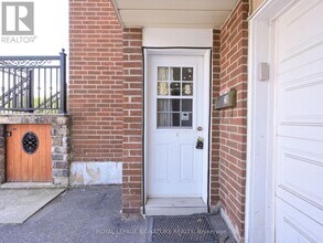 26 Peterson Ct in Brampton, ON - Building Photo - Building Photo