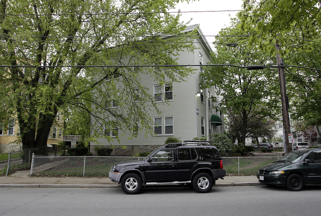 Ashford Court Apartments in Allston, MA - Building Photo