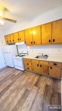 39 Passaic Ave-Unit -39B in Nutley, NJ - Building Photo - Building Photo