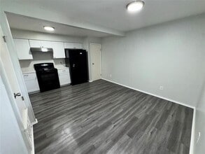 1050 FM970 in Florence, TX - Building Photo - Building Photo