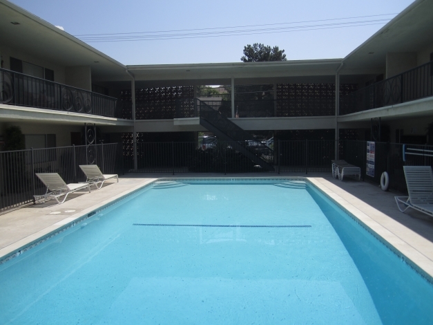 Azure Apartments / Grand Terrace in Grand Terrace, CA - Foto de edificio - Building Photo