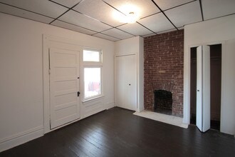 228 Union St, Unit 9 in Pittsburgh, PA - Building Photo - Building Photo