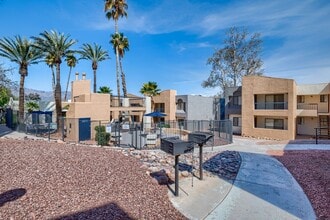Sycamore Creek Apartments in Tucson, AZ - Building Photo - Building Photo