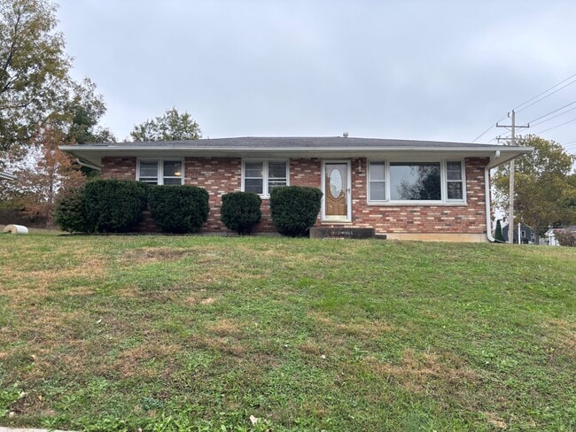 property at 1951 Elmwood Dr E