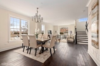 712 Elm St in Deerfield, IL - Building Photo - Building Photo