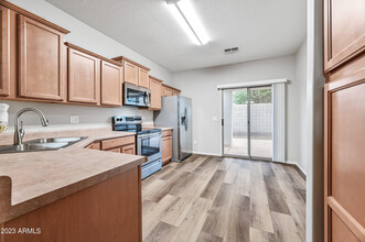 3145 S Eugene in Mesa, AZ - Foto de edificio - Building Photo