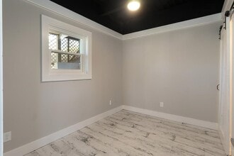 138 Sloan St in Franklin, NC - Foto de edificio - Building Photo