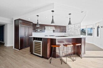 25 Forest St in Stamford, CT - Building Photo - Building Photo