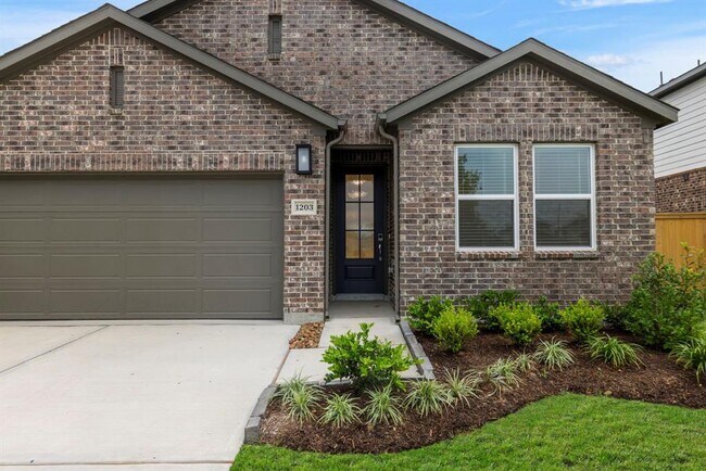 1203 Buffalo Run in Tomball, TX - Building Photo - Building Photo