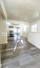 2811 E 58th St in Kansas City, MO - Building Photo - Building Photo