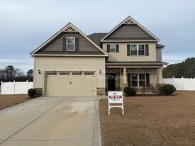 432 Fallingbrook Dr in Kenly, NC - Building Photo