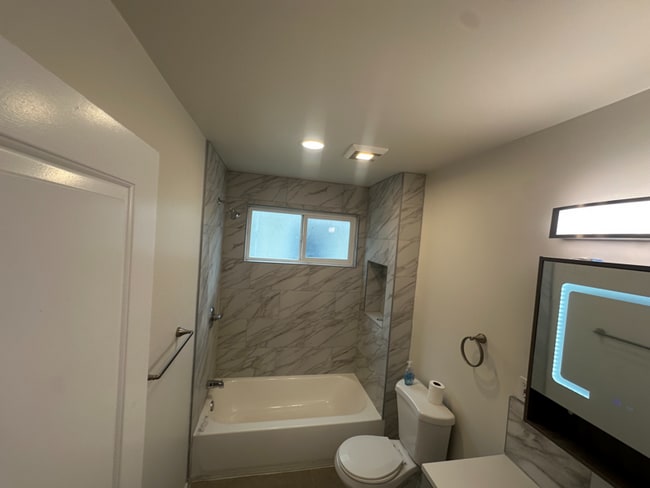 877 29th St in Oakland, CA - Building Photo - Building Photo