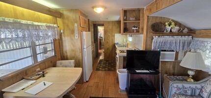 400 N Plaza Dr in Apache Junction, AZ - Building Photo - Building Photo