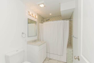 132 Columbia St, Unit 1 in Cambridge, MA - Building Photo - Building Photo