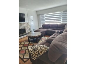 7319 YORK in Delta, BC - Building Photo - Building Photo