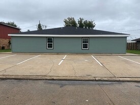 3605 Thomas Dr, Unit #3 in Houma, LA - Building Photo