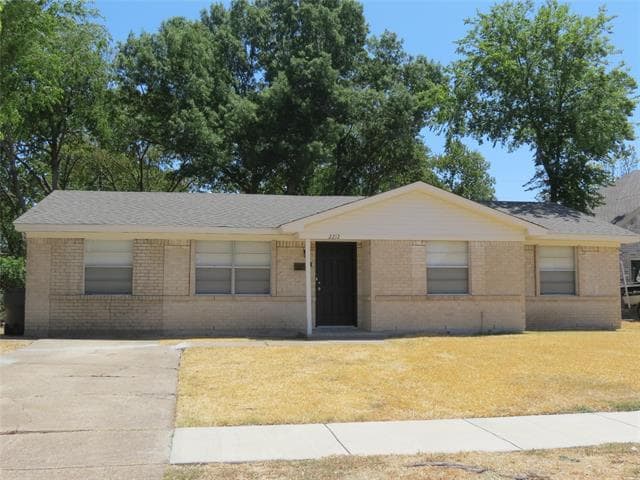 property at 2212 Arcady Ln