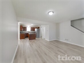 4261 Sycamore Ct in Franklin, IN - Foto de edificio - Building Photo