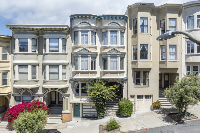 532 Lombard St in San Francisco, CA - Building Photo - Building Photo