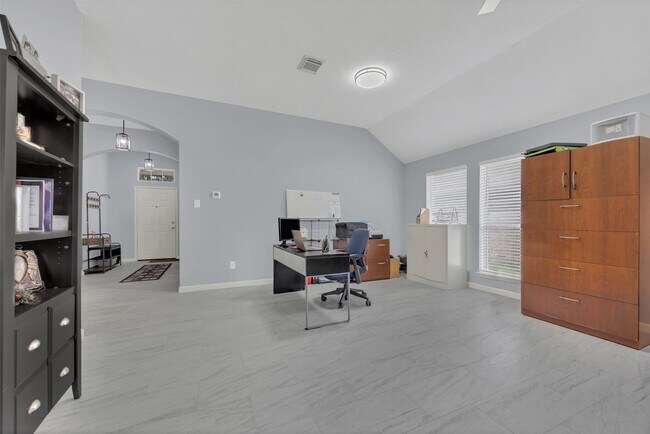 property at 3830 Landon Park Dr
