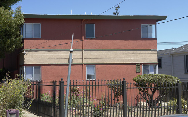 2934-2940 Brookdale Ave in Oakland, CA - Building Photo - Building Photo
