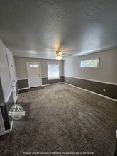 141 Rivers Edge Ct in Gold Hill, OR - Building Photo - Building Photo