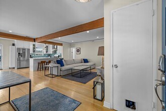 3528 Pacific Ave in Manhattan Beach, CA - Building Photo - Building Photo