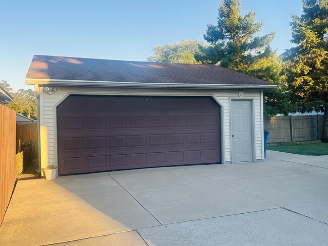 3349 Stratford Ave in Racine, WI - Building Photo - Building Photo