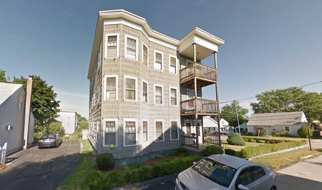 84 Exeter Ave