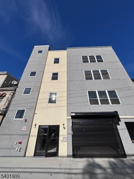 59 Cedar St in Paterson, NJ - Building Photo